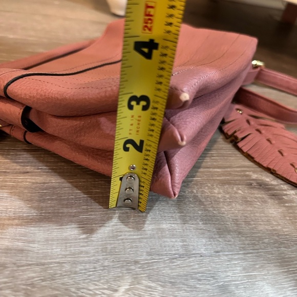 🌸Steve Madden Blush Mauve Crossbody Purse with Gold Spike Accents🌸 - Picture 8 of 16